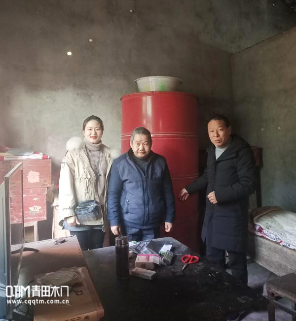 传递温暖祝福！重庆青田木门一直在行动！